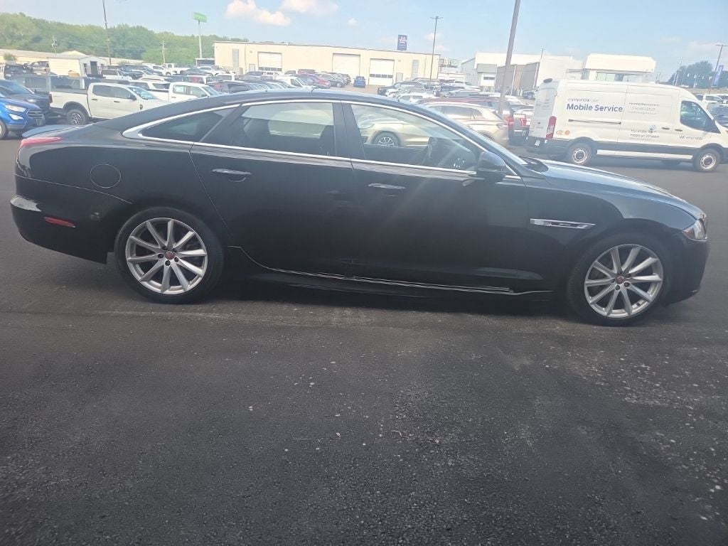 2018 Jaguar XJ R-Sport