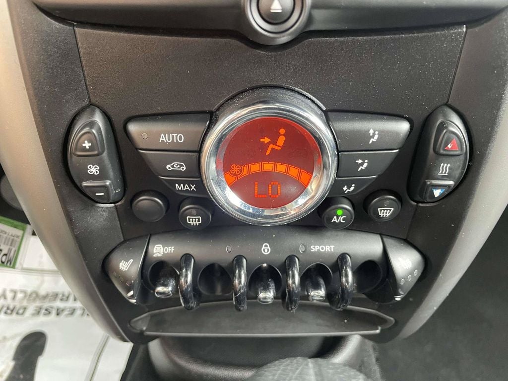 2013 MINI Cooper Countryman Base